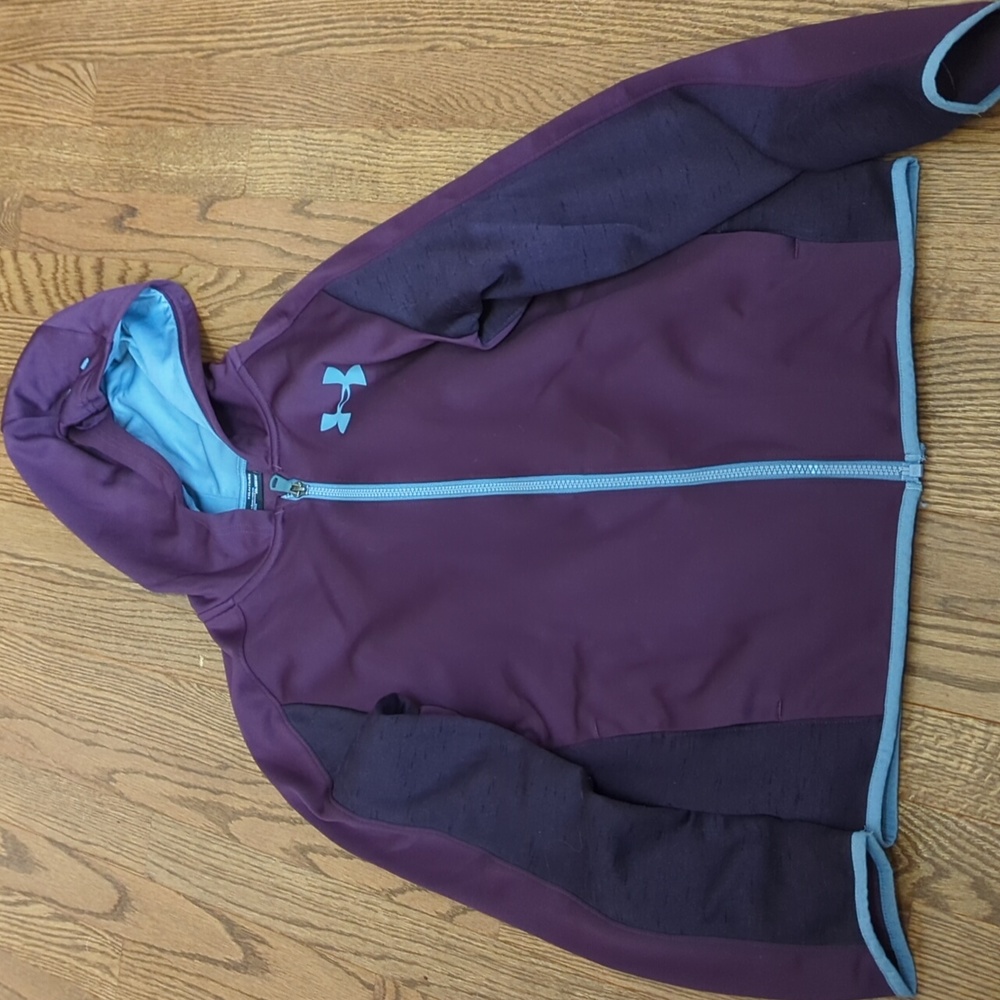 Under armour hooded sweatshirt